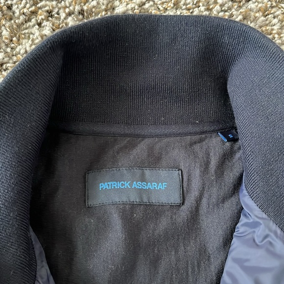 Men’s Vest - Picture 2 of 4